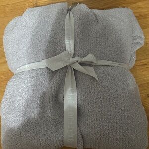 Barefoot Dreams Robe Size 2